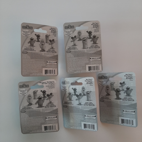 Sesame Street Mini Figures Set of 5 Big Bird Elmo Oscar Cookie Monster Abby - Picture 12 of 12